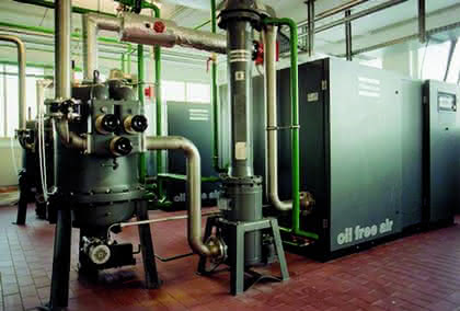 Hydraulik + Pneumatik: Duo mit Drehzahlregelung Hydraulik + Pneumatik: Duo mit Drehzahlregelung