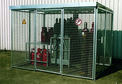 Zerspanen: Hinter Gittern Zerspanen: Hinter Gittern
