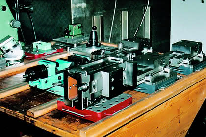 Hydraulik + Pneumatik: Kürzere Durchlaufzeiten