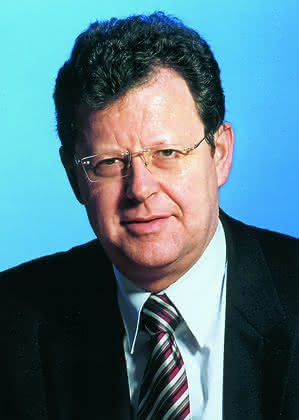 Wirtschaft + Unternehmen: Innovation ohne Grenzen Wirtschaft + Unternehmen: Innovation ohne Grenzen