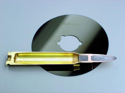 Zerspanen: Superscharfes Sägeblatt für QS-Schnitte Zerspanen: Superscharfes Sägeblatt für QS-Schnitte