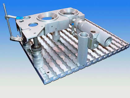 Industrieroboter: Ein Bindeglied aus Aluminium Industrieroboter: Ein Bindeglied aus Aluminium
