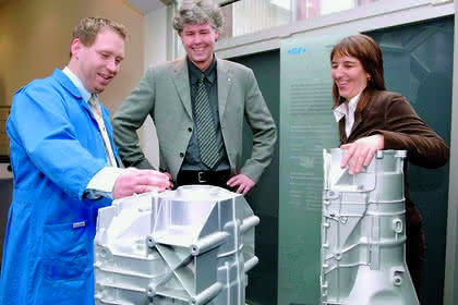 Dienstleistungen: Schützt wie angegossen Dienstleistungen: Schützt wie angegossen