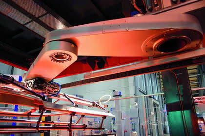 Antriebstechnik: Produktions-Know-How in der Pressenlücke Antriebstechnik: Produktions-Know-How in der Pressenlücke
