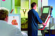 Additive Fertigung: Automatisierte 3-Achsen-Fräsprogrammierung Additive Fertigung: Automatisierte 3-Achsen-Fräsprogrammierung