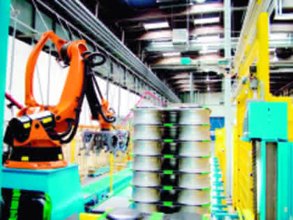 Industrieroboter: Robby kennt keine Pause Industrieroboter: Robby kennt keine Pause