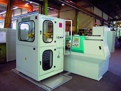 Industrieroboter: Standardisierte Roboter-Zellen Industrieroboter: Standardisierte Roboter-Zellen
