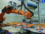 Handhabungstechnik: Spinnen im Presswerk Handhabungstechnik: Spinnen im Presswerk