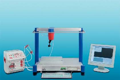 Abfüllanlage TraySy X/Perifill IQ 3000: Automatisch dosieren und abfüllen