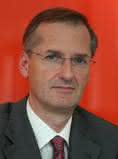 Wirtschaft + Unternehmen: Aus Aquarotter wird Franke
