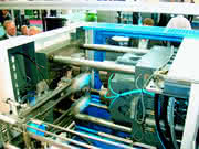 Fakuma oder M+P: Schnelles Handling