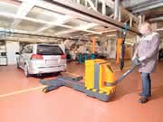 Fördertechnik: Hubwagen für Autos