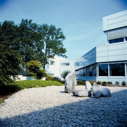 Fachbeitrag: 40 Jahre Shimadzu Europa