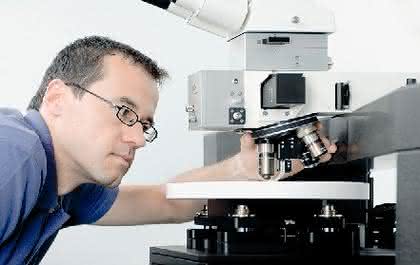 AFM-Mikroskopserien alpha 500/700: Automatisiertes chemisches 3D-Imaging kombiniert mit AFM AFM-Mikroskopserien alpha 500/700: Automatisiertes chemisches 3D-Imaging kombiniert mit AFM