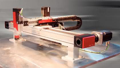 Handhabungstechnik: Rote Module  auf Achse