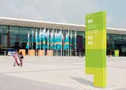 Handhabungstechnik: Maxi-Programm  auf Mikro-Messe