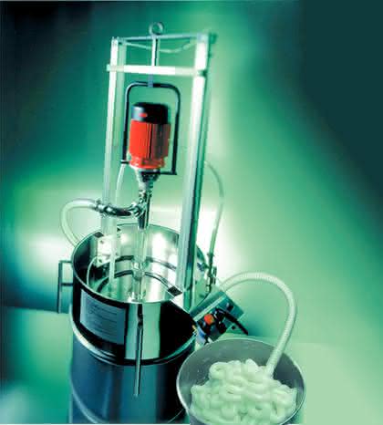 Hydraulik + Pneumatik: Zäh,  klebrig und fettig