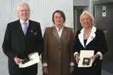 Wirtschaft + Unternehmen: Bundesverdienstkreuz für Dietmar und Margrit Harting