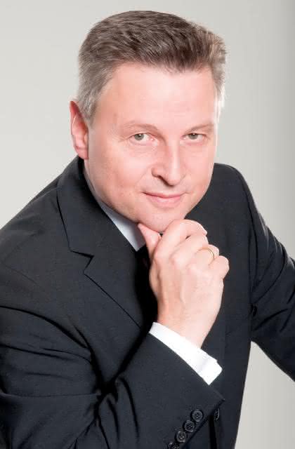 Wirtschaft + Unternehmen: SolidWorks mit neuem Country-Manager Wirtschaft + Unternehmen: SolidWorks mit neuem Country-Manager