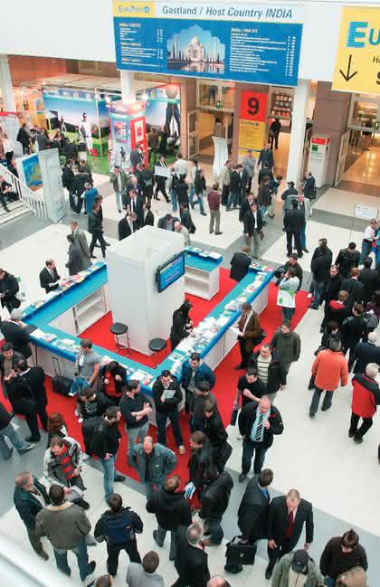 Wirtschaft + Unternehmen: Euromold in neuen Hallen