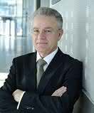 News: Fraunhofer-Präsident Bullinger "Manager des Jahres 2009"