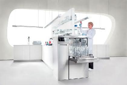 Reinigungs-/Desinfektionsautomaten PG 8535/8536: Laborglas noch effizienter aufbereiten