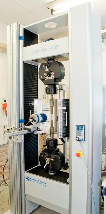 Sensorik + Messtechnik: Prüfen unter hohen Temperaturen Sensorik + Messtechnik: Prüfen unter hohen Temperaturen