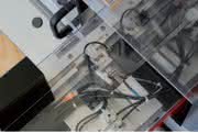 Montagetechnik: Zwick: Automatisiertes Roboter-Prüfsystem