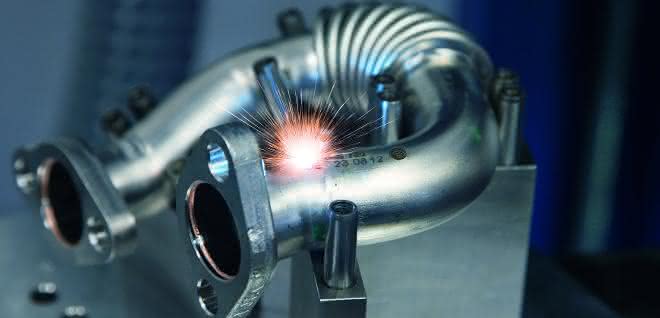 Laserbeschriftung auf Krümmer Laserbeschriftung auf Krümmer