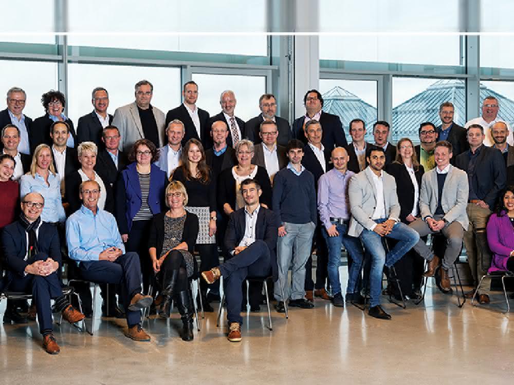 Hy-Line-30 Jahre-Banner