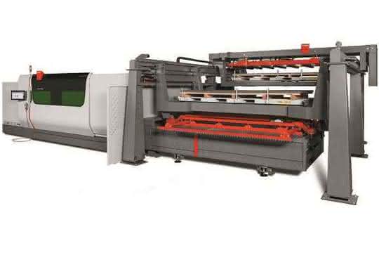 Schneiden von Blechen: Automatisierungslösung für Fasenlaserschneidsystem