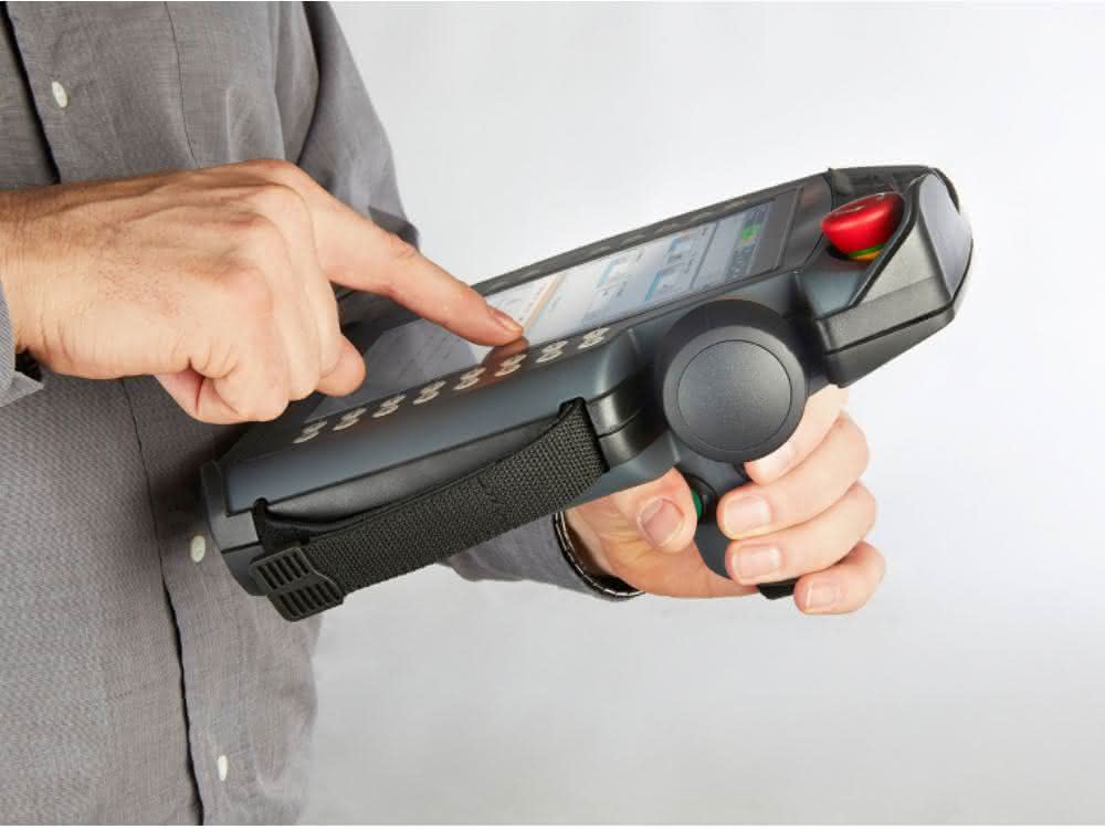 Kuka_smartPAD