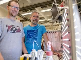 Die Bochumer Projektbeteiligten Marc Nowaczyk (rechts) und Adrian Ruff. Die Bochumer Projektbeteiligten Marc Nowaczyk (rechts) und Adrian Ruff.