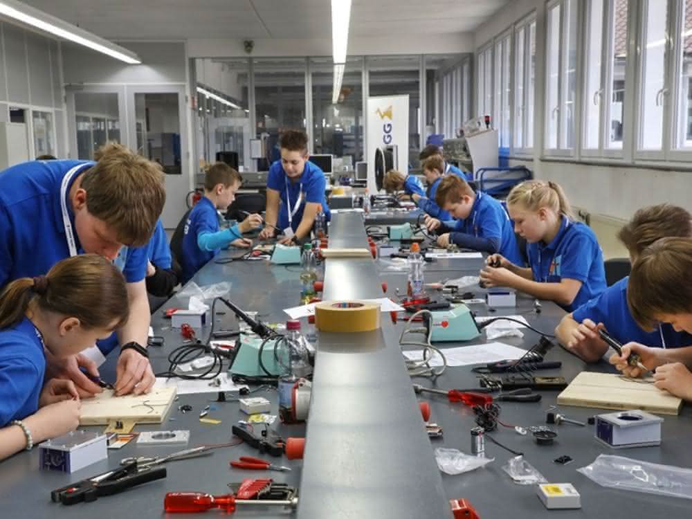 Maus-Türöffnertag im Training Center von Ziehl-Abegg