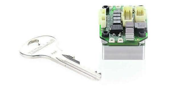 Miniature servo controller