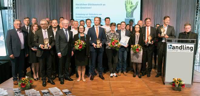 handling_award group picture