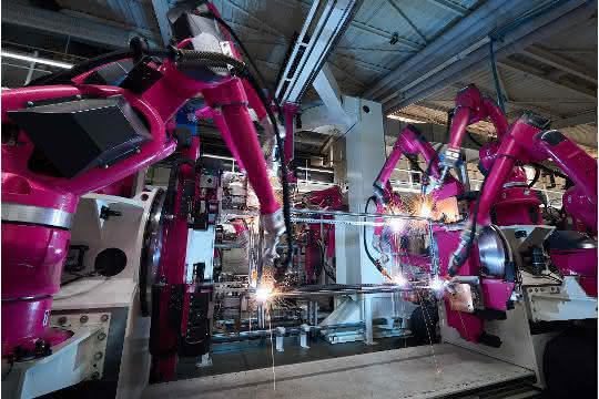 Schweiß- und Handlingsroboter
