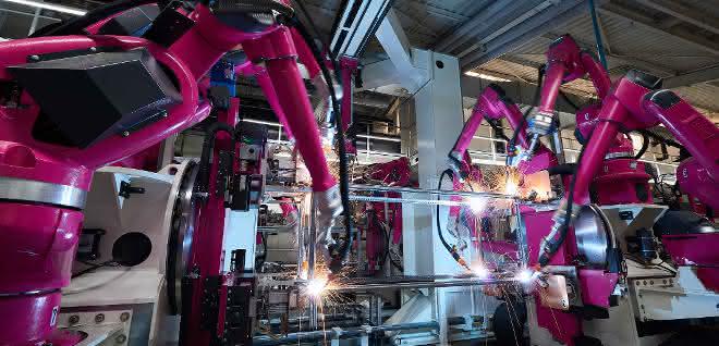 70 Welding and handling robots in Rittershausen Welding and handling robots