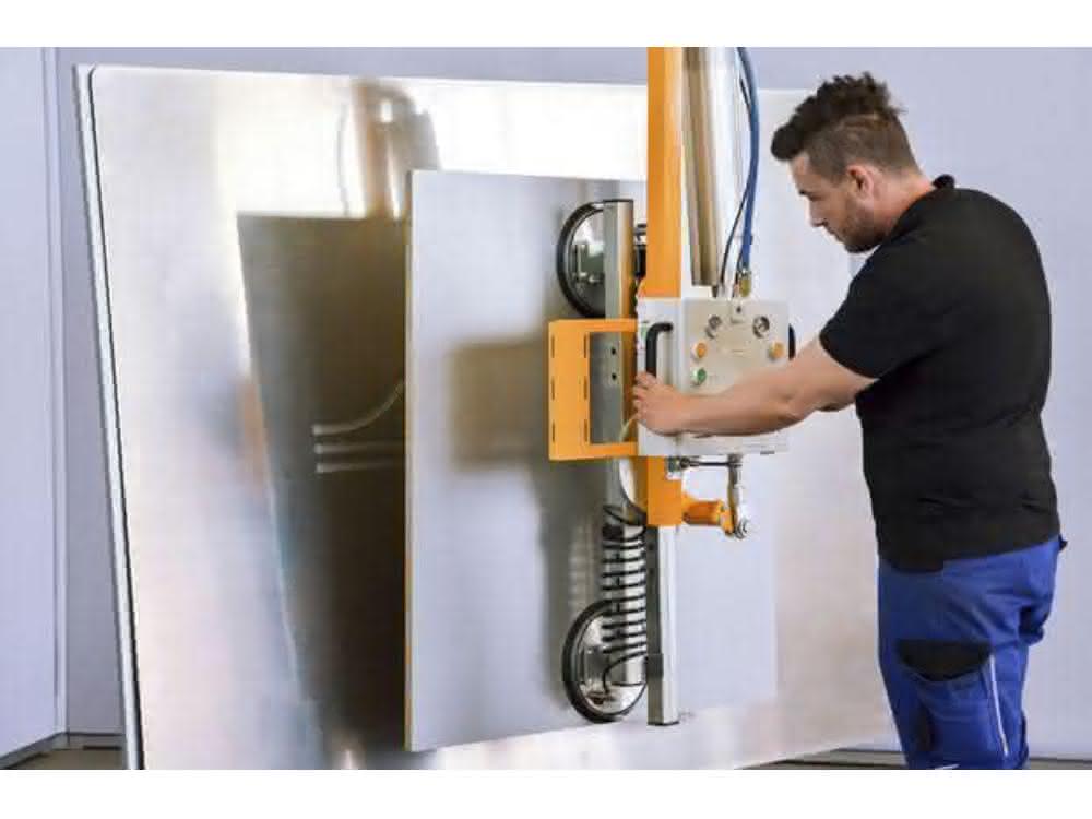 Vacuum lifting device