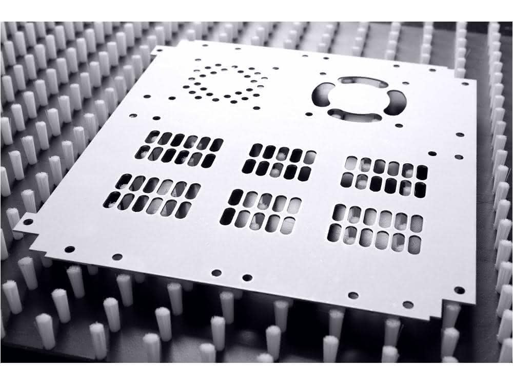 The brush plates from Kullen-Koti enable the surface-friendly handling of metal sheets Brush plates from Kullen-Koti