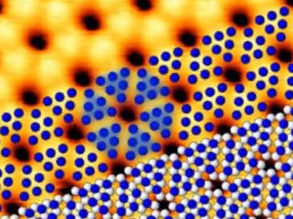 Die STM-Aufnahme zeigt Blauen Phosphor auf einem Gold-Substrat.