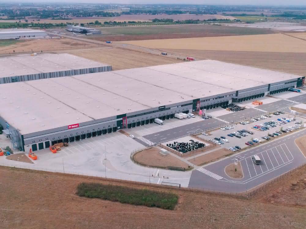 Das nahe am Flughafen Leipzig-Halle gelegene und 43.000 m2 große Bobcat Aftermarket Service Center