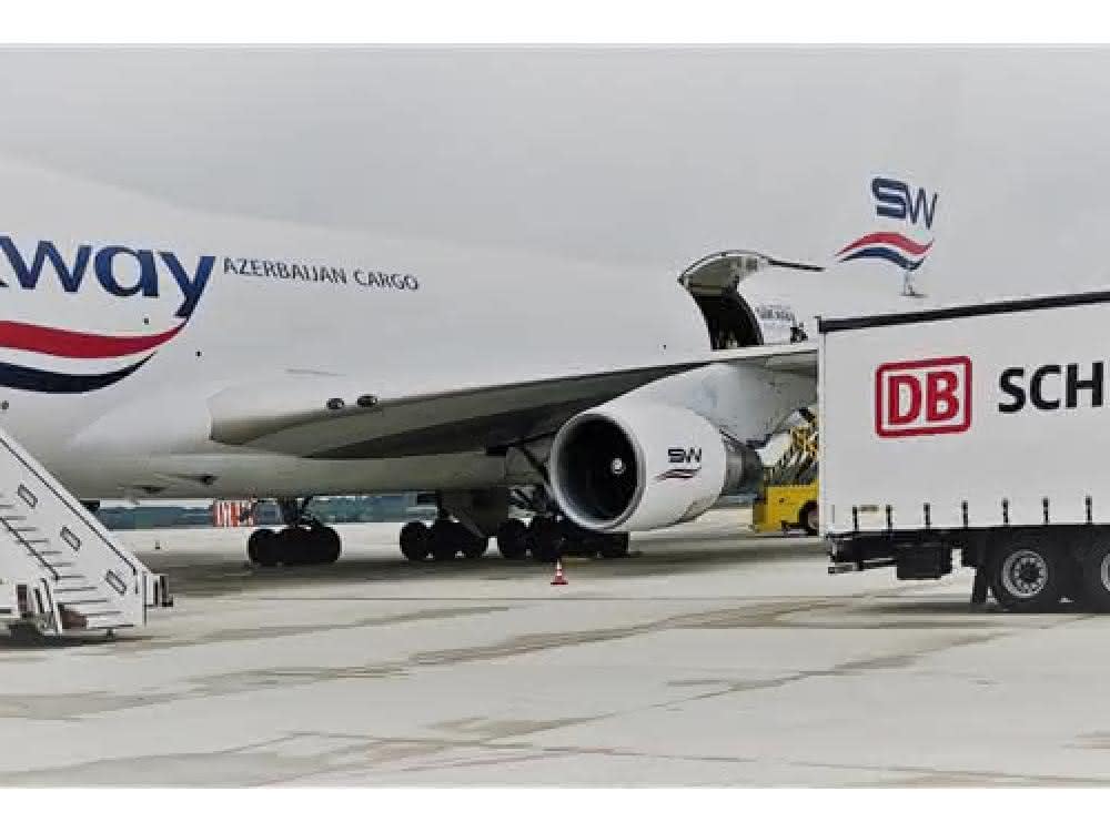 First cargo jumbo in Rostock