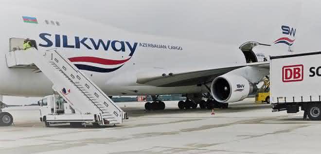 First cargo jumbo in Rostock