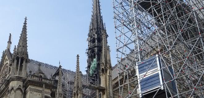 GEDA Bauaufzüge im Einsatz in Paris