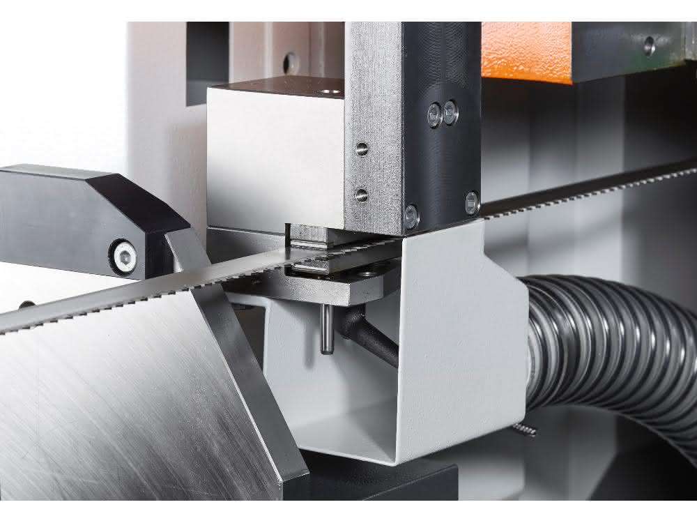 Connection of an extraction system