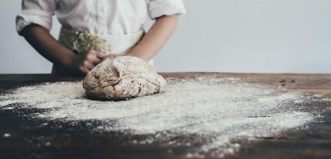 Beim Brotbacken Beim Brotbacken