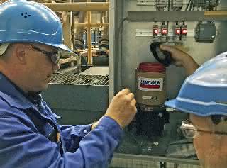 Lubrication of industrial rolling bearings
