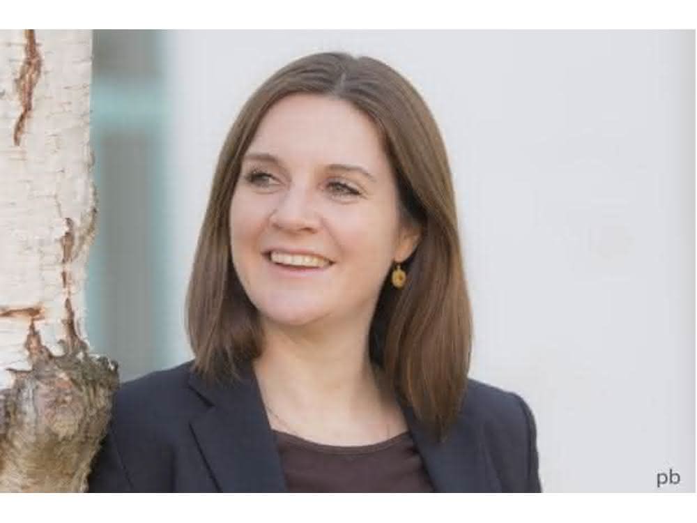 Annina Schopen, Editor handling Annina Schopen, Editor handling