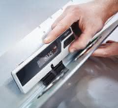 Manual quality control with the laser protractor Laser protractor